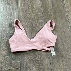 Hollister Gilly Hicks Sports Bra